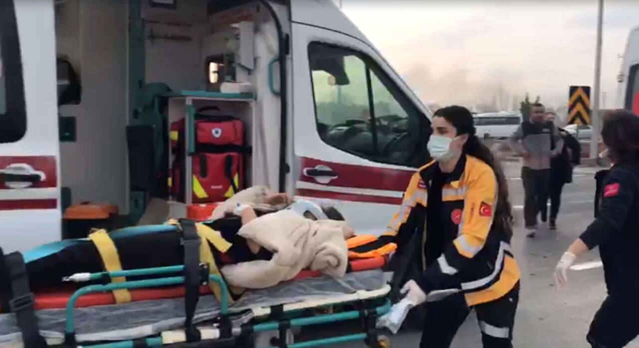 Öğrenci servisi kamyonetle çarpıştı, 17 yaralı var! Kaza sonrası can pazarı 12